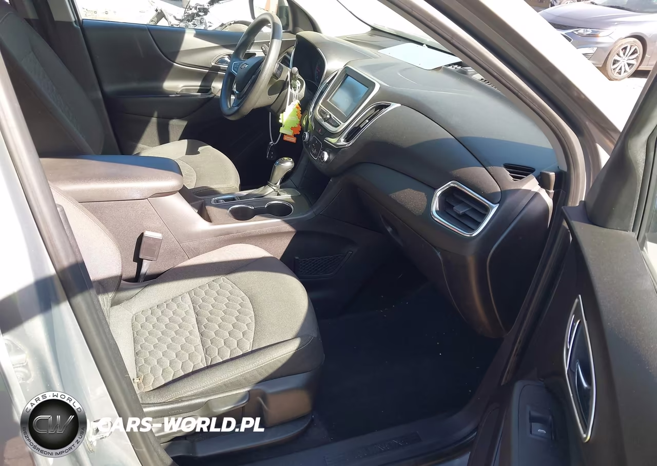 2018 Chevrolet Equinox Lt VIN:3GNAXJEV6JL125221 - 5