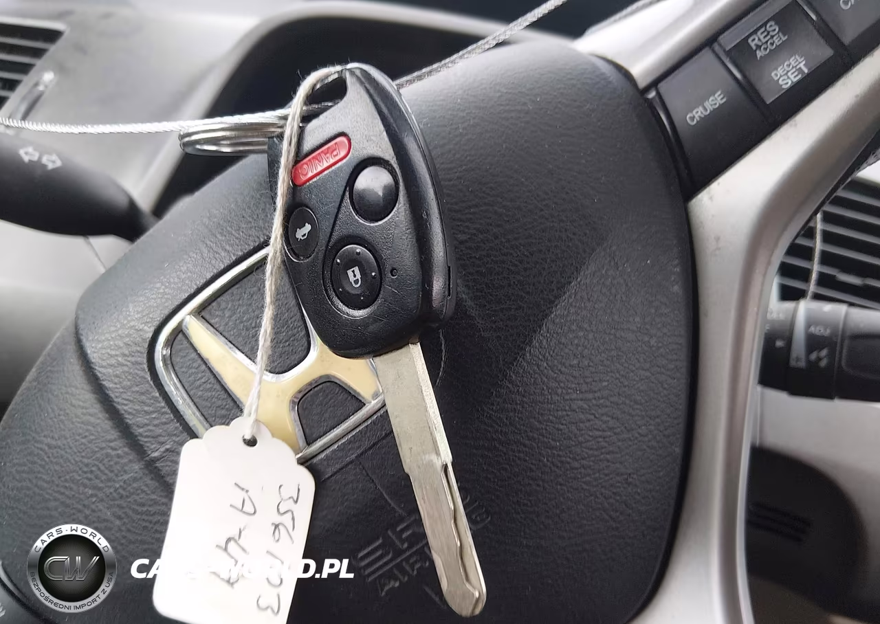 2010 Honda Civic Hybrid VIN:JHMFA3F23AS005747 - 11