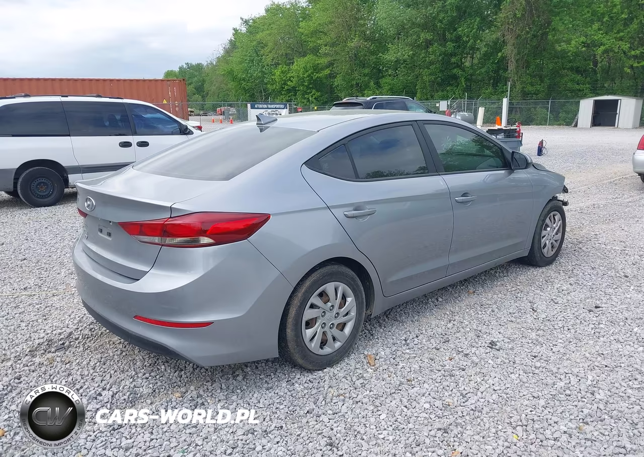 2017 Hyundai Elantra Se VIN:5NPD74LF2HH135337 - 4