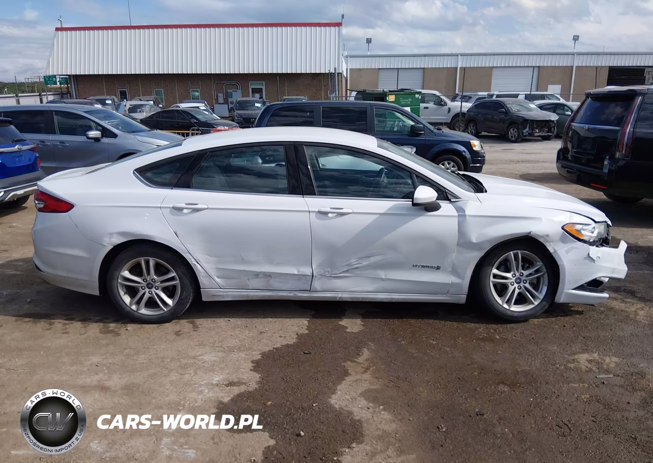 2018 Ford Fusion Hybrid S VIN:3FA6P0UU7JR101174 - 13
