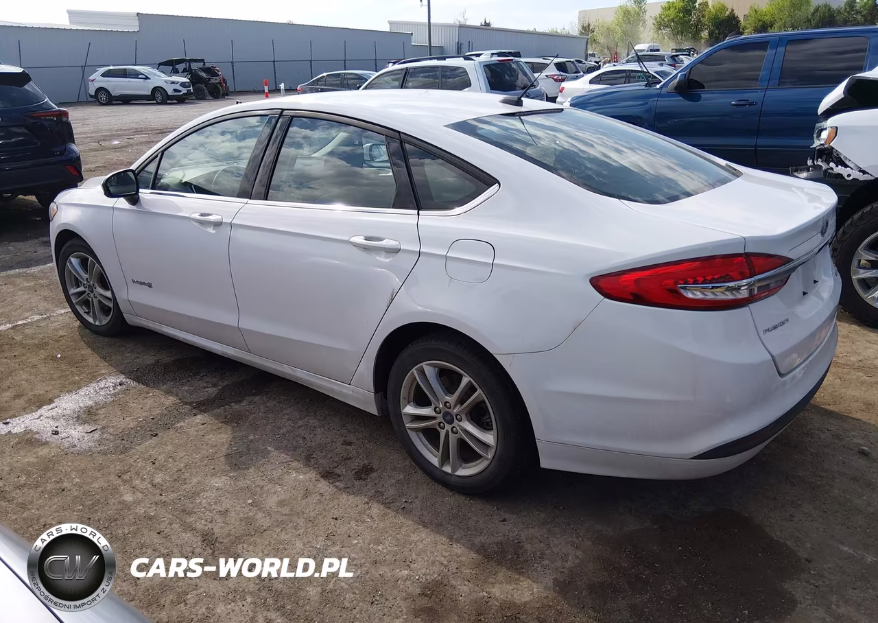 2018 Ford Fusion Hybrid S VIN:3FA6P0UU7JR101174 - 3