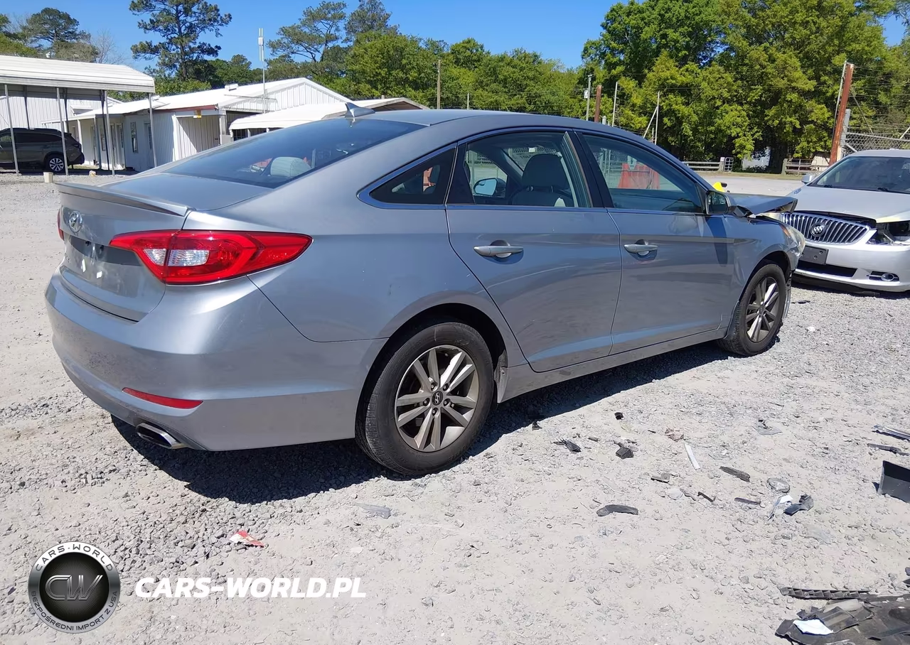 2016 Hyundai Sonata Se VIN:5NPE24AF2GH388663 - 4