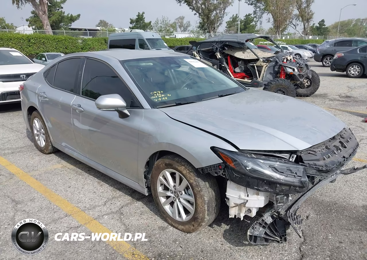 2025 Toyota Camry Le