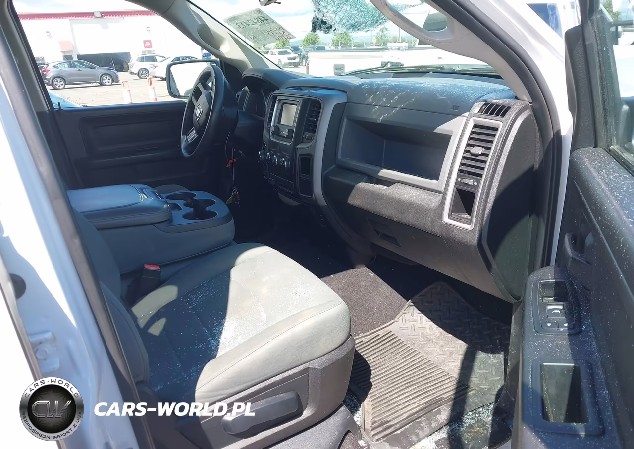 2015 Ram 1500 Tradesman VIN:1C6RR7FMXFS615885 - 5