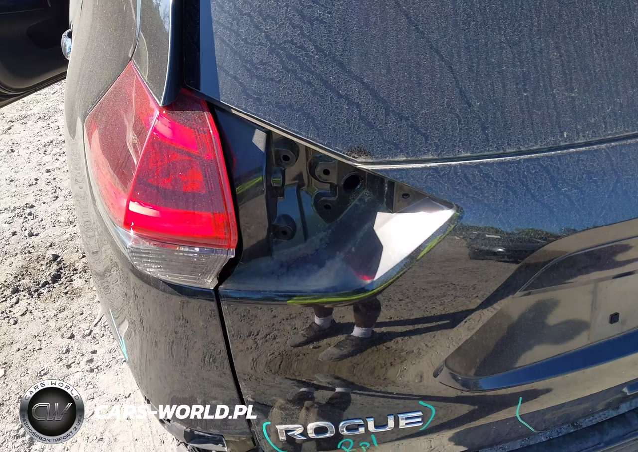 2019 Nissan Rogue S VIN:JN8AT2MT5KW267408 - 20