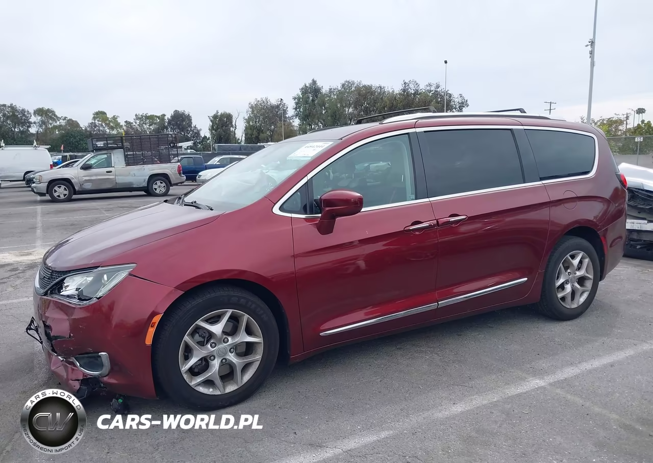 2018 Chrysler Pacifica Touring L VIN:2C4RC1BG6JR112372 - 15