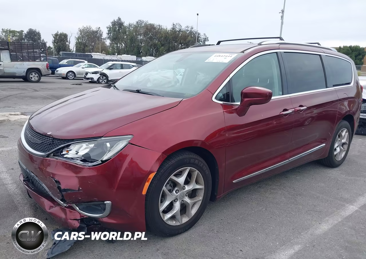 2018 Chrysler Pacifica Touring L VIN:2C4RC1BG6JR112372 - 2