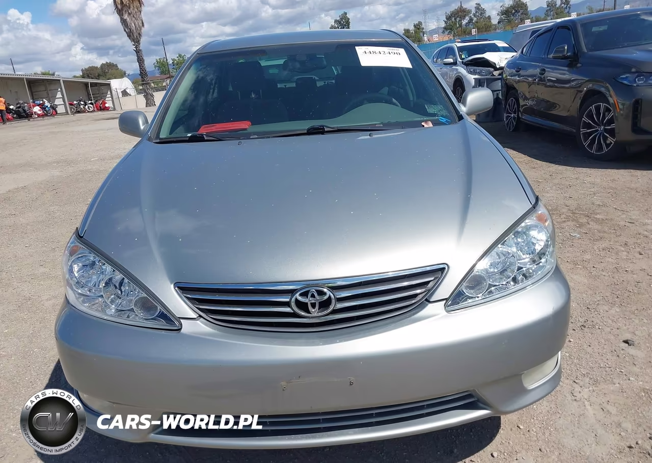 2005 Toyota Camry Xle VIN:4T1BE32K45U534138 - 6