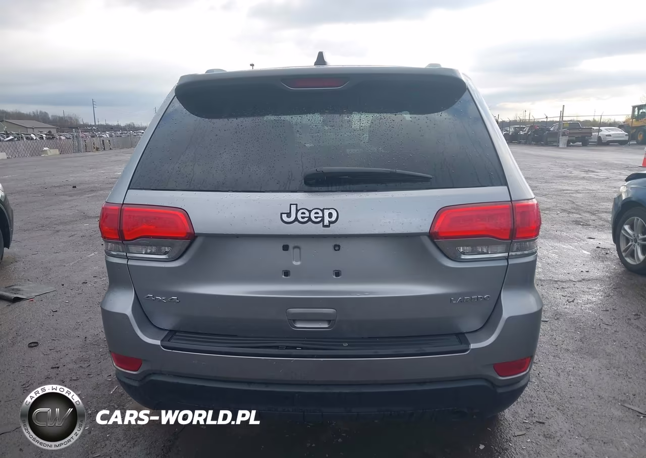 2014 Jeep Grand Cherokee Laredo VIN:1C4RJFAG4EC334136 - 16