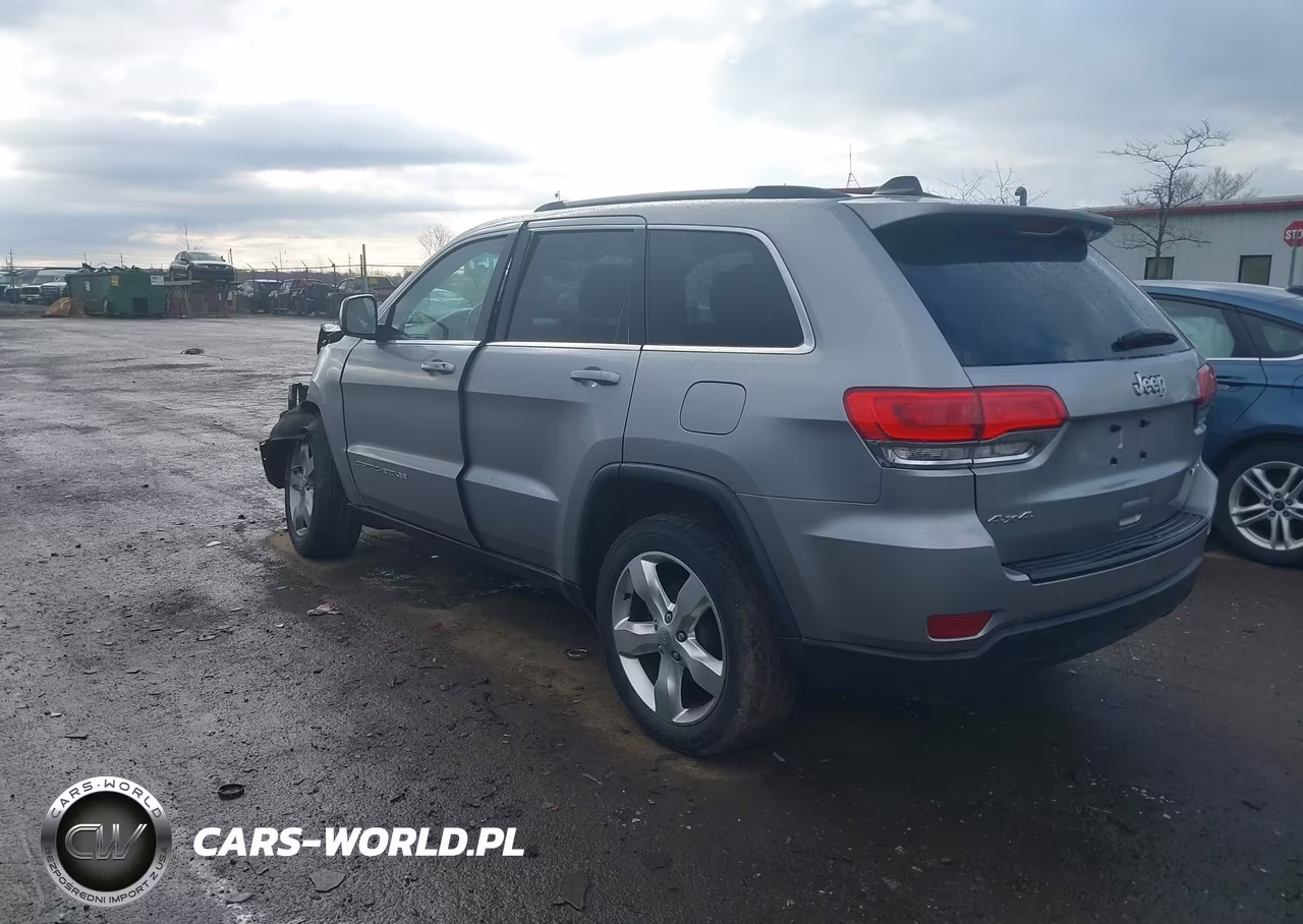 2014 Jeep Grand Cherokee Laredo VIN:1C4RJFAG4EC334136 - 3
