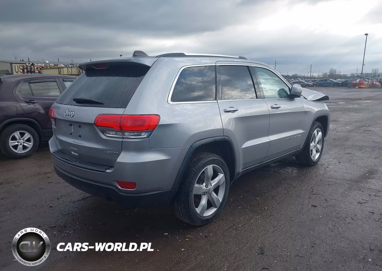 2014 Jeep Grand Cherokee Laredo VIN:1C4RJFAG4EC334136 - 4