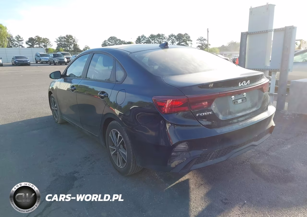2023 Kia Forte Lxs VIN:3KPF24AD6PE564685 - 3