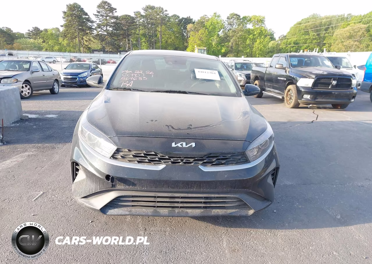 2023 Kia Forte Lxs VIN:3KPF24AD6PE564685 - 6