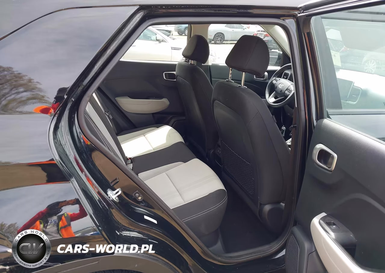 2024 Hyundai Venue Sel VIN:KMHRC8A39RU339847 - 8