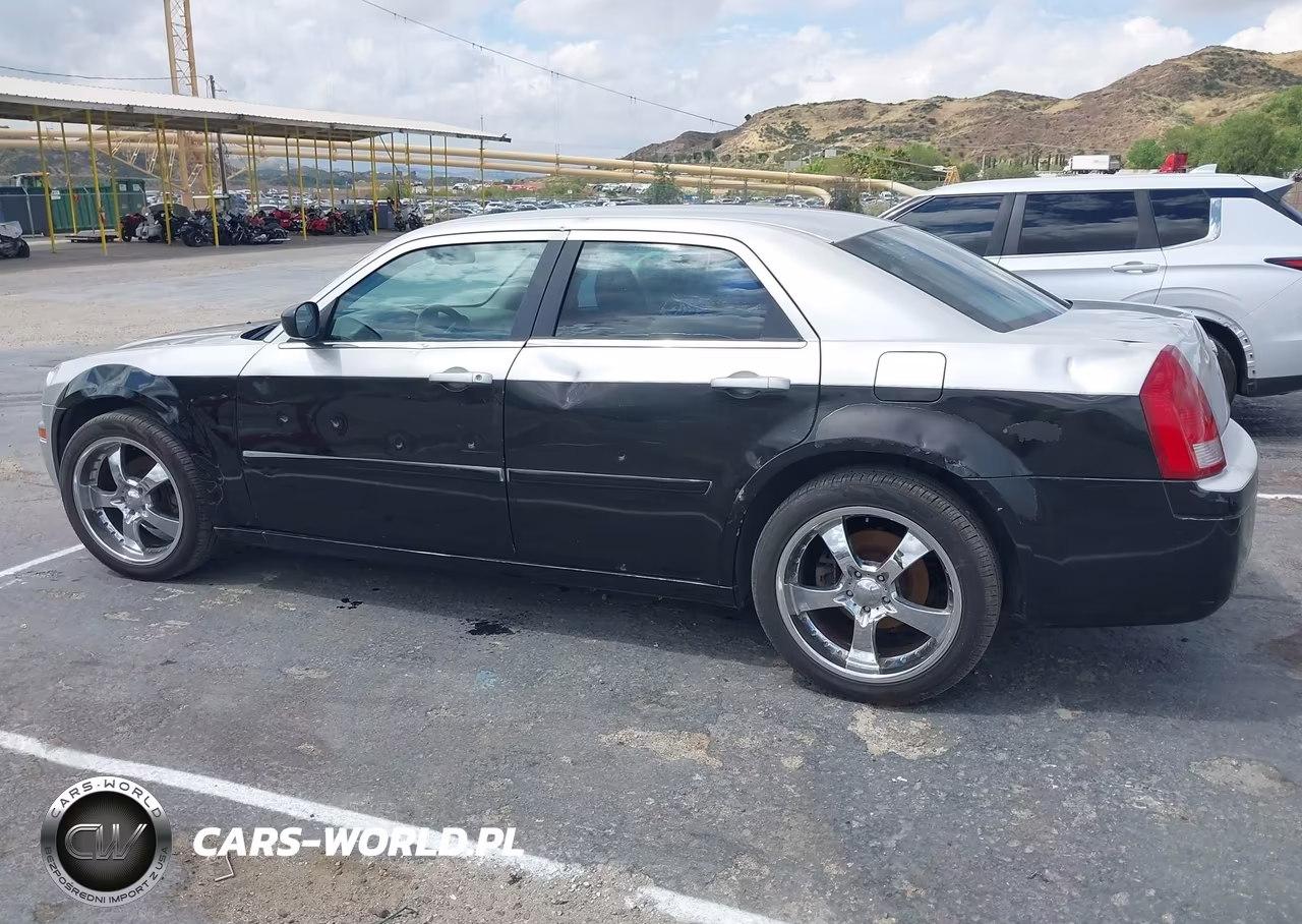 2006 Chrysler 300 VIN:2C3KA43R96H240034 - 14
