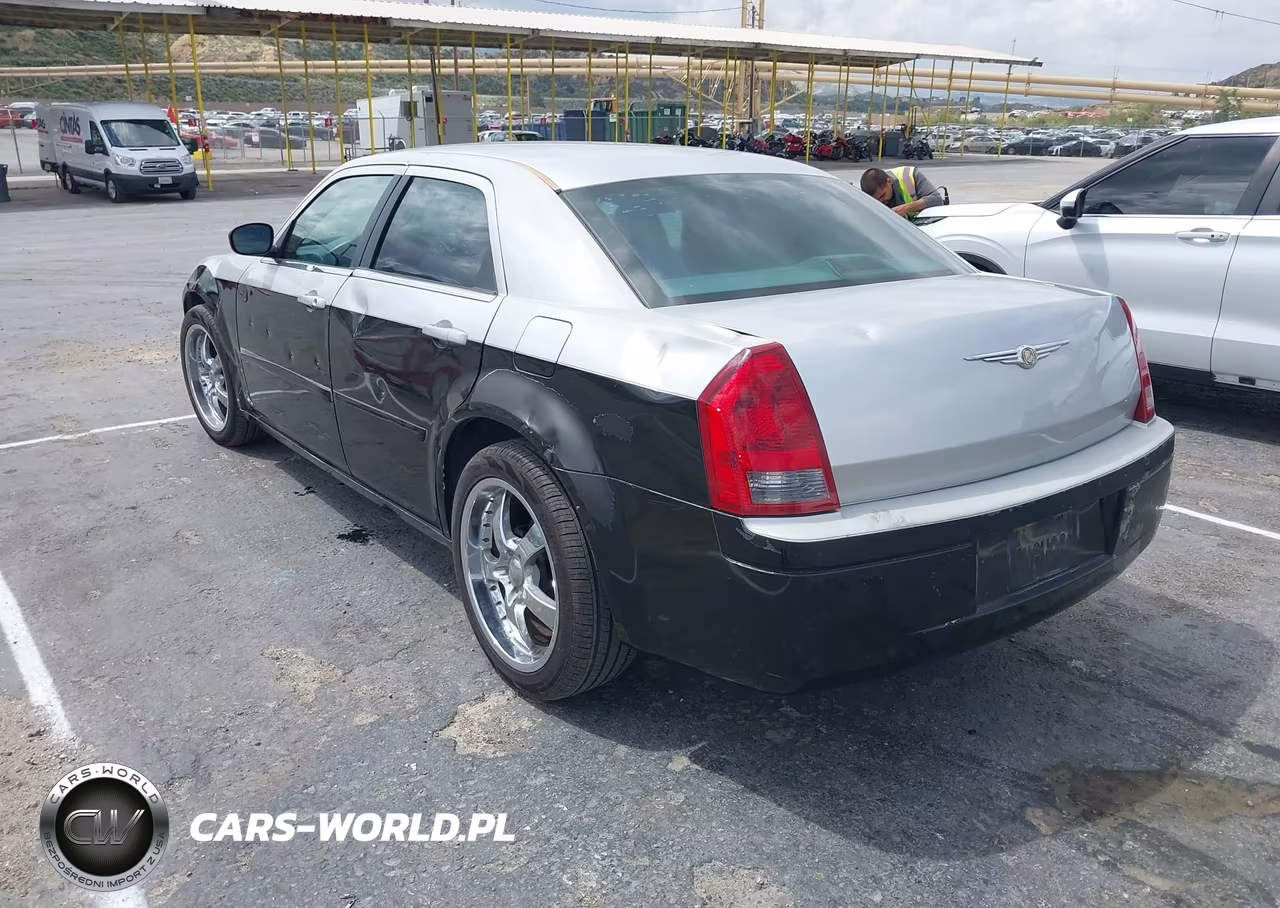 2006 Chrysler 300 VIN:2C3KA43R96H240034 - 3