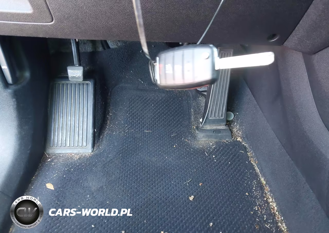 2018 Kia Sorento 2.4L Lx VIN:5XYPG4A31JG388362 - 11