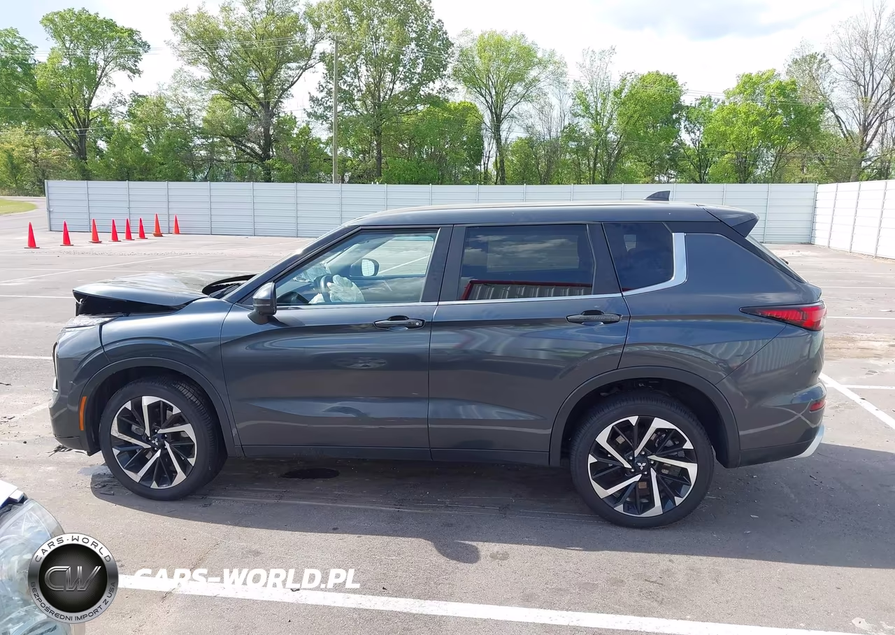 2024 Mitsubishi Outlander Se 2.5 S-Awc-Se Black Edition S-Awc-Se Black Edition W-Pano Roof S-Awc-Se Ralliart S-Awc VIN:JA4J4VA85RZ081624 - 14
