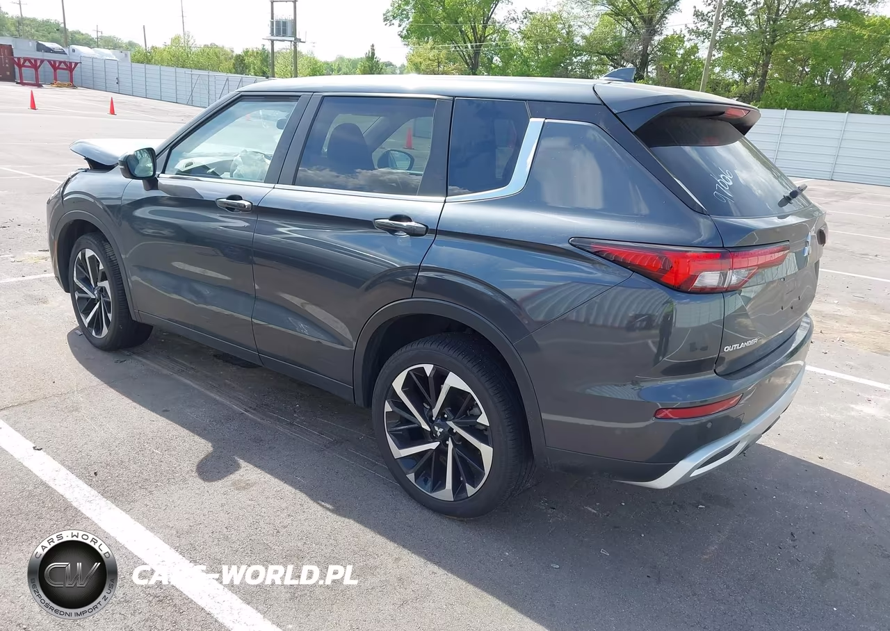 2024 Mitsubishi Outlander Se 2.5 S-Awc-Se Black Edition S-Awc-Se Black Edition W-Pano Roof S-Awc-Se Ralliart S-Awc VIN:JA4J4VA85RZ081624 - 3