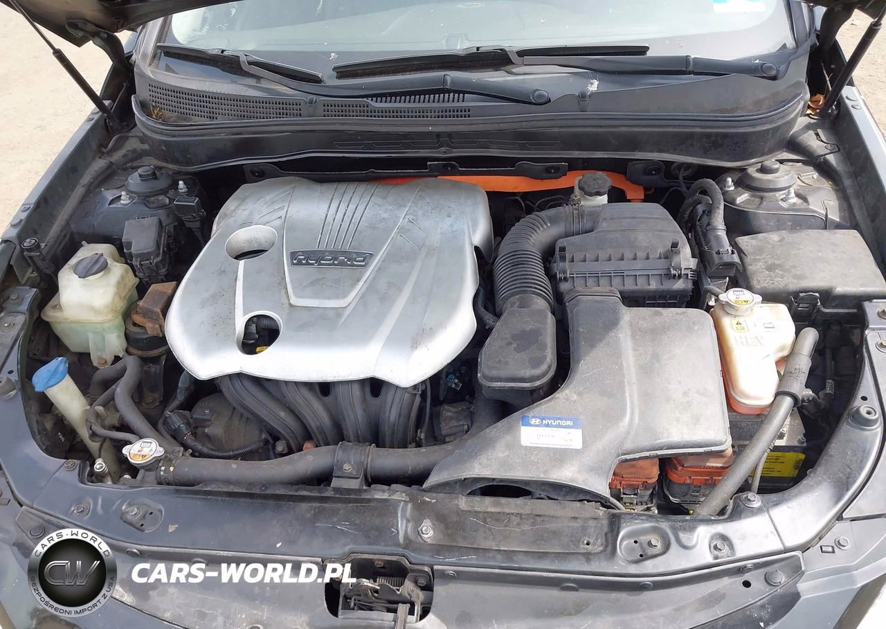 2015 Hyundai Sonata Hybrid VIN:KMHEC4A43FA127006 - 10