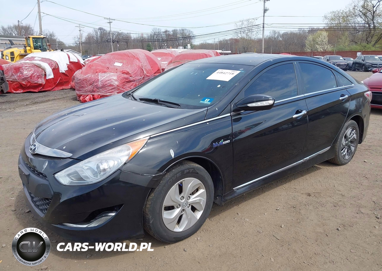 2015 Hyundai Sonata Hybrid VIN:KMHEC4A43FA127006 - 12
