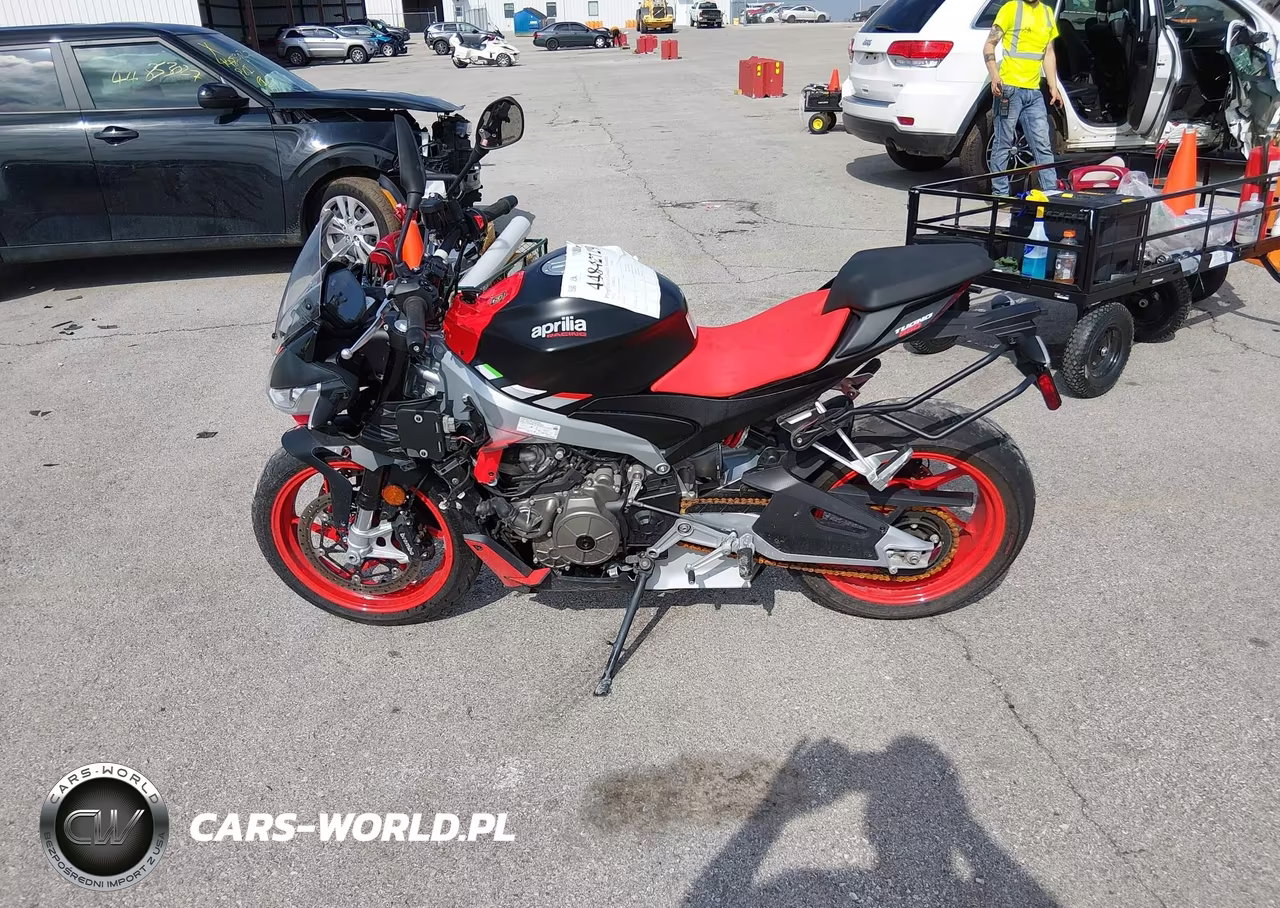 2021 Aprilia Tuono 660 VIN:ZD4KSUE0XMS000671 - 13