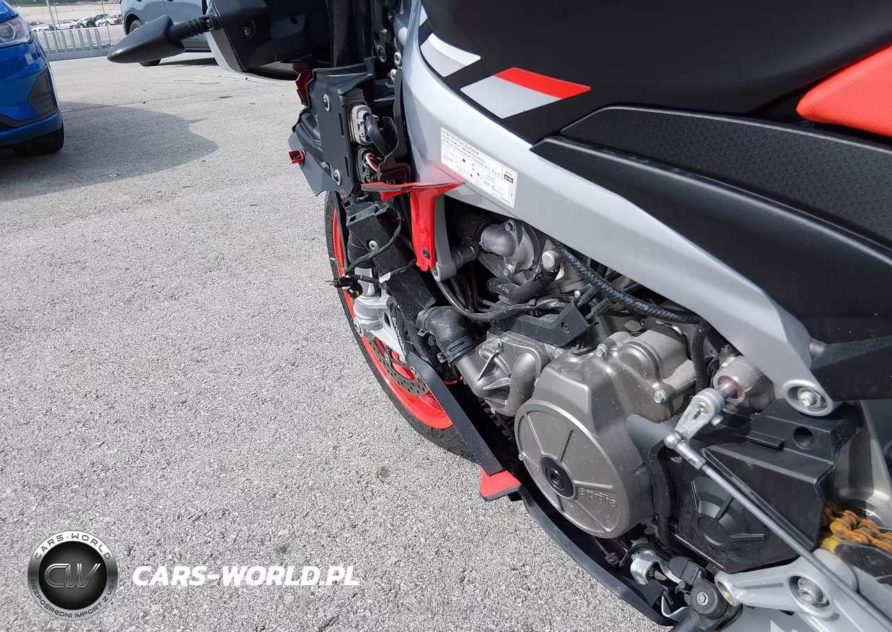 2021 Aprilia Tuono 660 VIN:ZD4KSUE0XMS000671 - 16