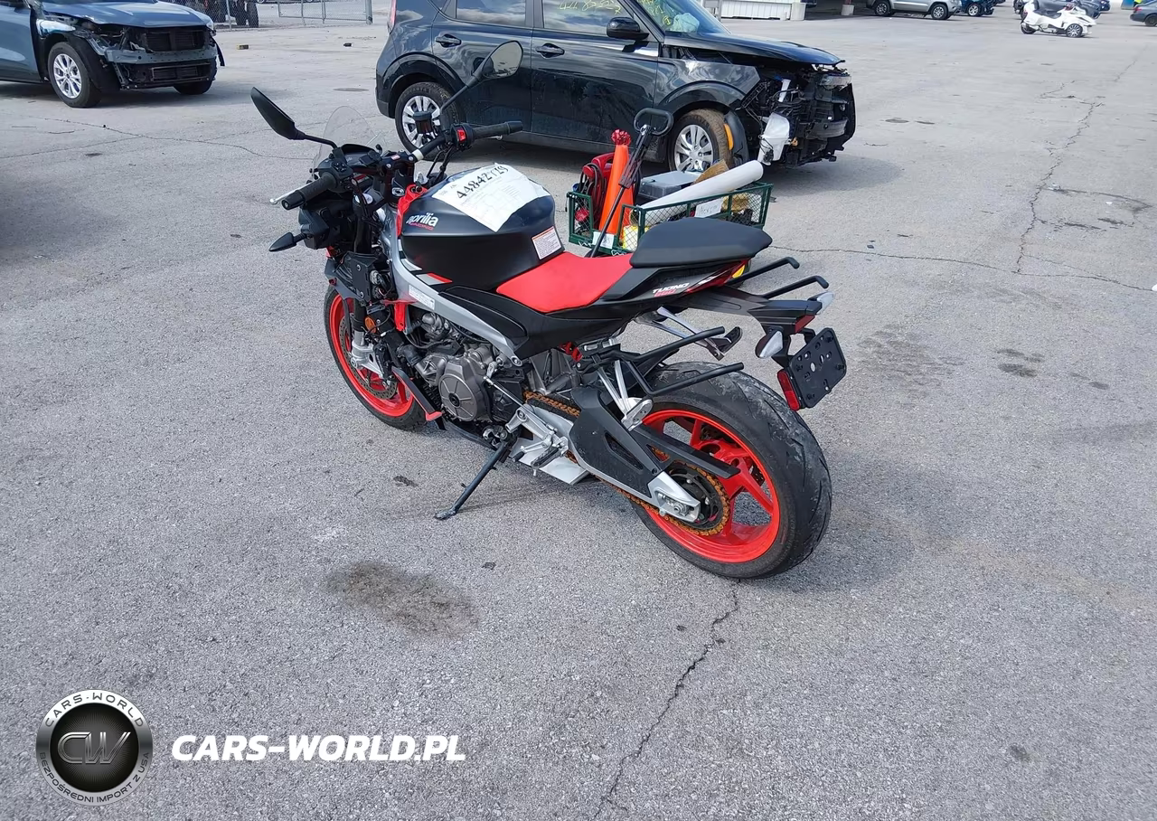 2021 Aprilia Tuono 660 VIN:ZD4KSUE0XMS000671 - 3