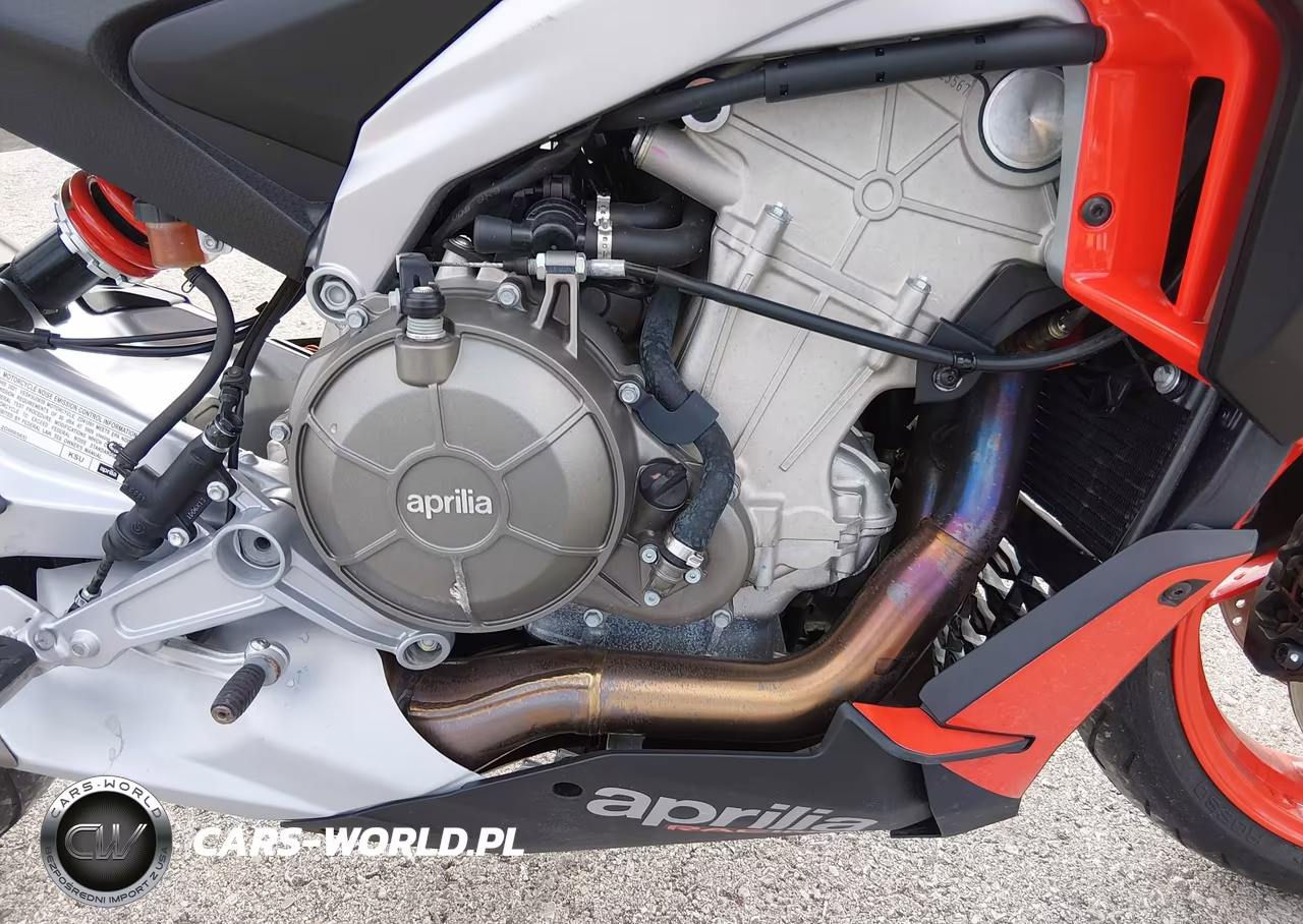 2021 Aprilia Tuono 660 VIN:ZD4KSUE0XMS000671 - 8
