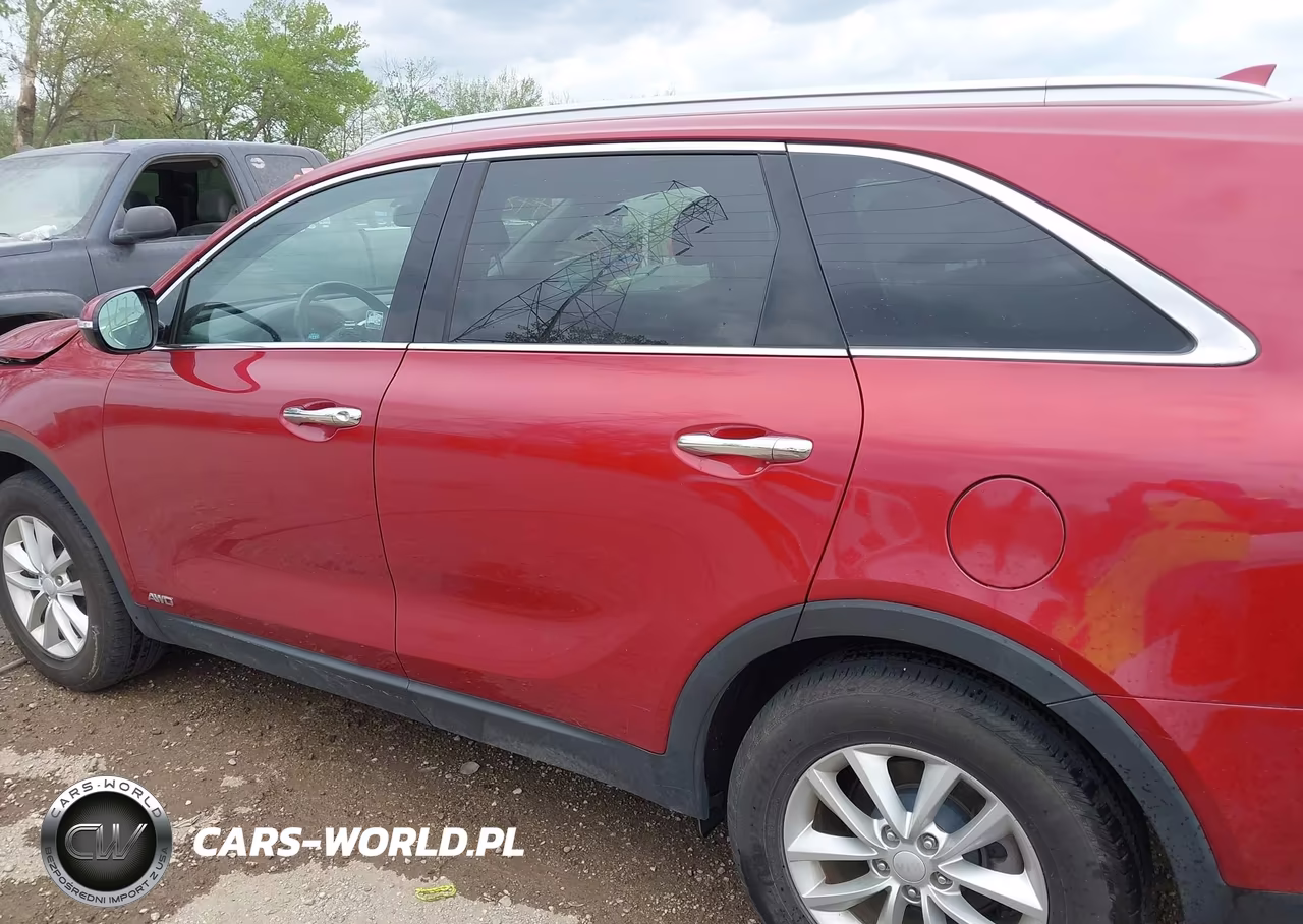 2018 Kia Sorento 2.4L Lx VIN:5XYPGDA37JG388690 - 14