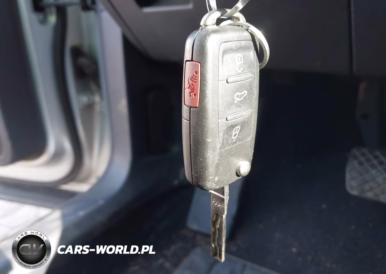 2012 Volkswagen Tiguan S VIN:WVGBV7AXXCW566999 - 11