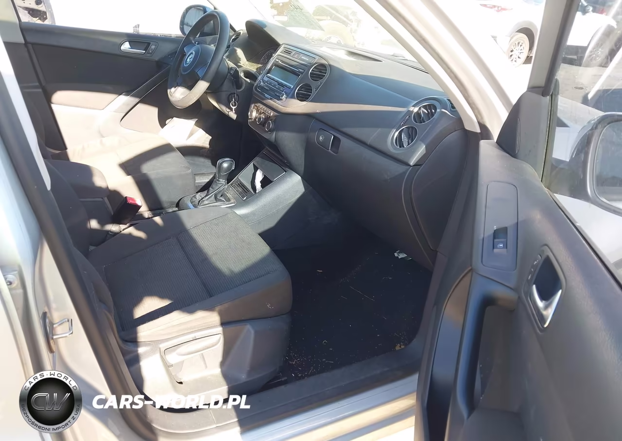 2012 Volkswagen Tiguan S VIN:WVGBV7AXXCW566999 - 5