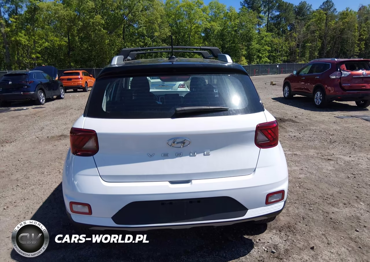 2023 Hyundai Venue Limited VIN:KMHRC8A36PU219274 - 17