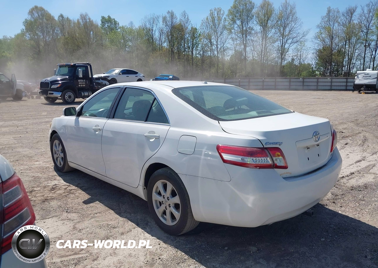 TOYOTA CAMRY VIN:4T1BF3EK5AU572870 - 3