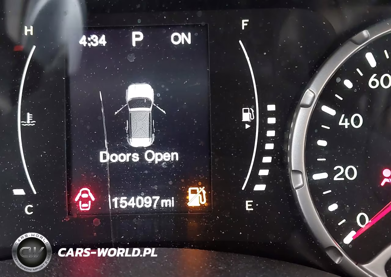 2016 Jeep Renegade 75Th Anniversary VIN:ZACCJABT8GPE31620 - 15