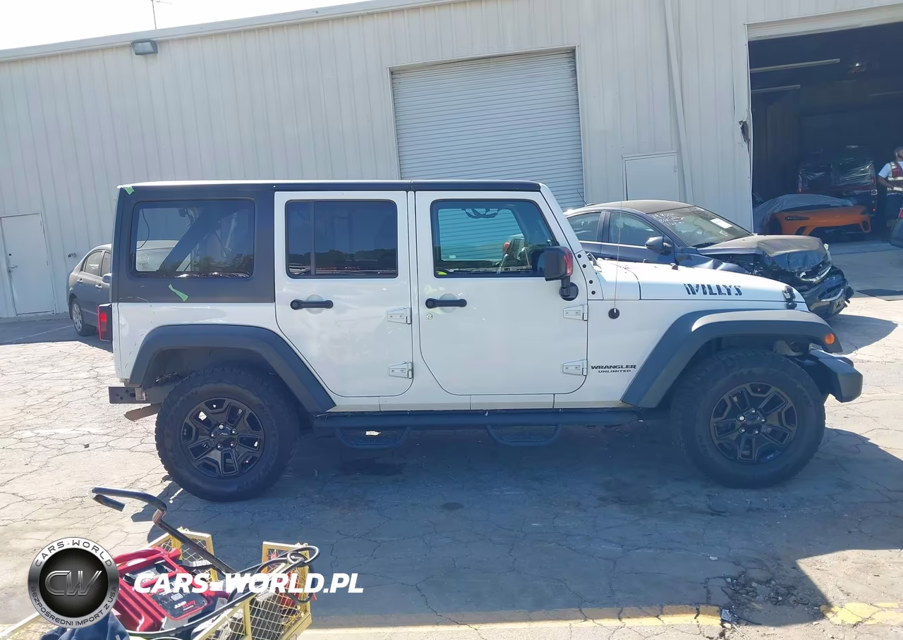 2017 Jeep Wrangler Unlimited Willy Wheeler 4X4 VIN:1C4BJWDG5HL642319 - 13