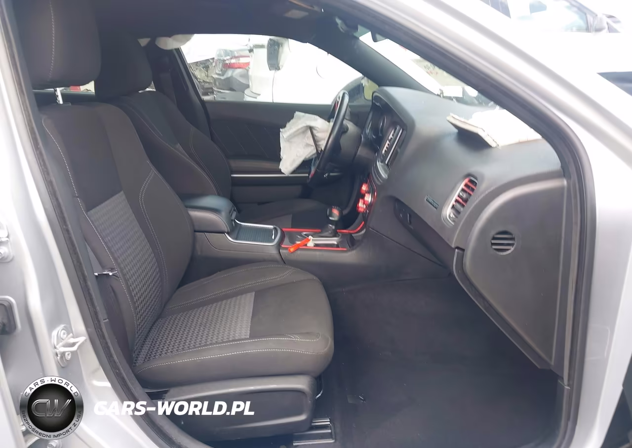 2023 Dodge Charger Sxt VIN:2C3CDXBG5PH546775 - 5