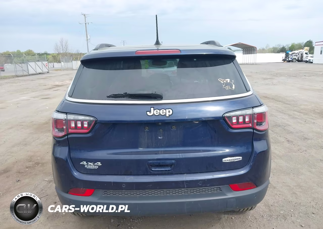 2018 Jeep Compass Latitude 4X4 VIN:3C4NJDBB9JT436035 - 16