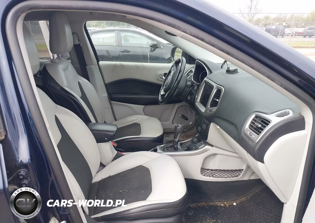 2018 Jeep Compass Latitude 4X4 VIN:3C4NJDBB9JT436035 - 5
