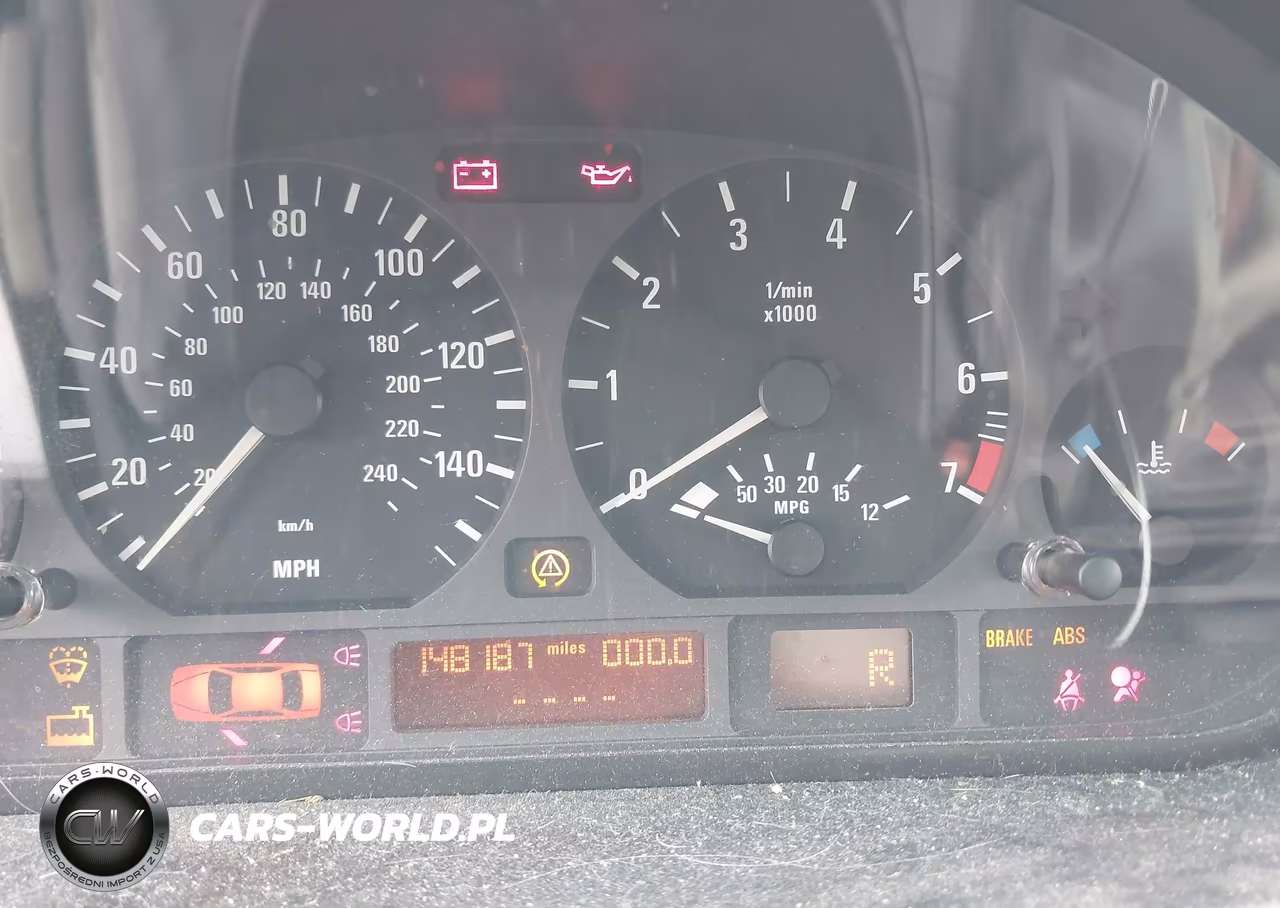 2002 BMW 325Xi VIN:WBAEU33472PF68539 - 7