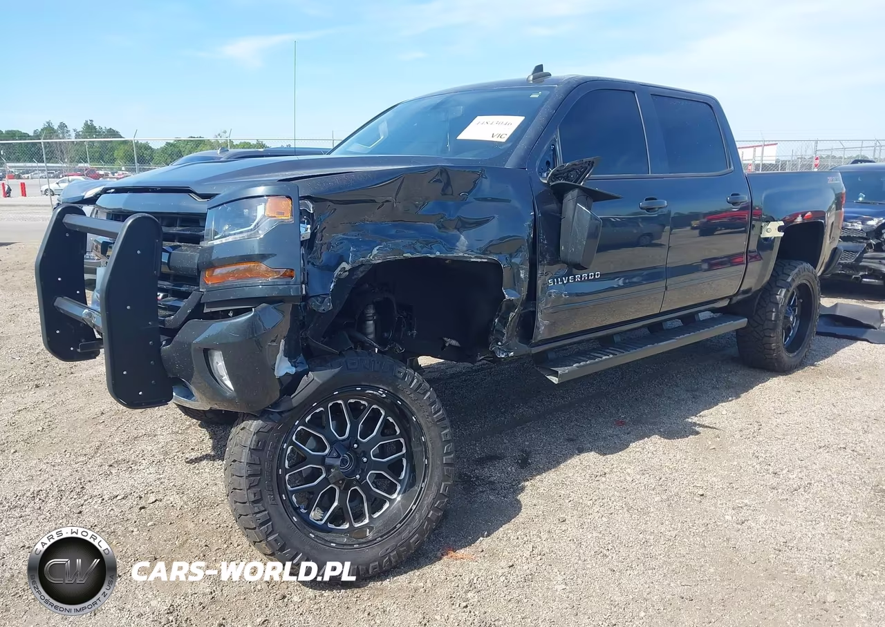2017 Chevrolet Silverado 1500 2Lt VIN:3GCUKREC2HG353527 - 2