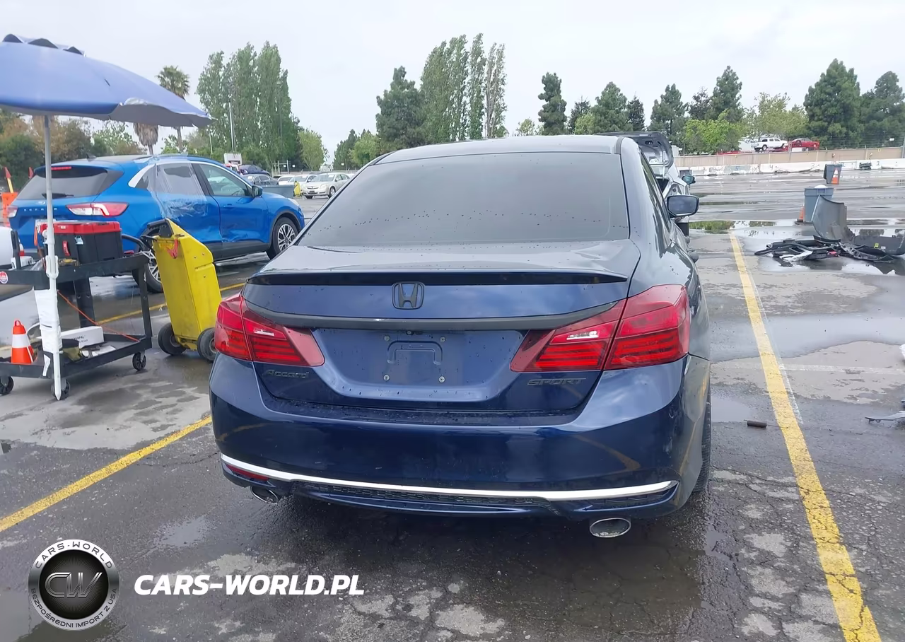 2016 Honda Accord Sport VIN:1HGCR2F50GA216678 - 17