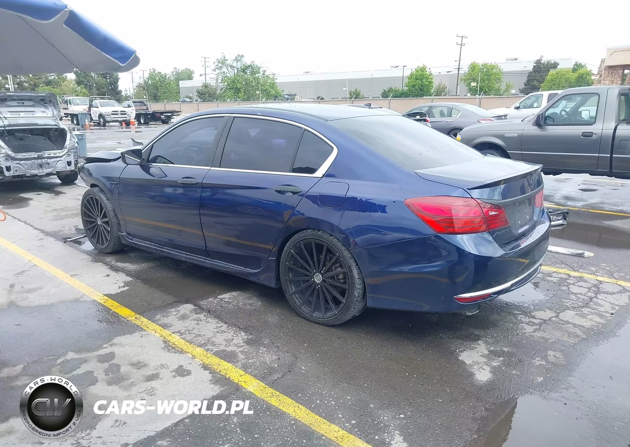 2016 Honda Accord Sport VIN:1HGCR2F50GA216678 - 3
