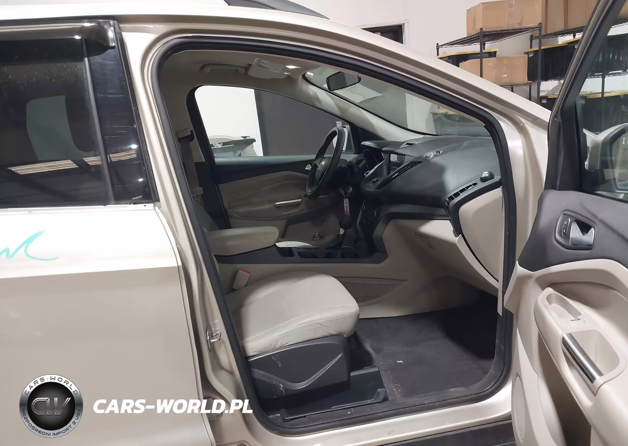 2017 Ford Escape Se VIN:1FMCU0GD9HUC72380 - 5