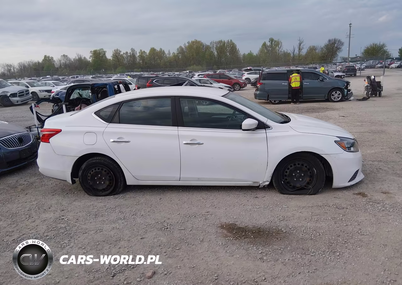 2016 Nissan Sentra S VIN:3N1AB7AP0GY226450 - 14