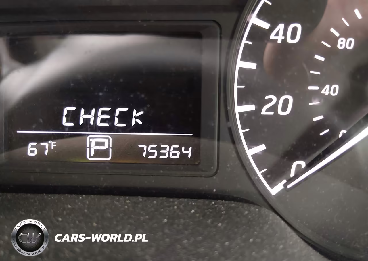 2016 Nissan Sentra S VIN:3N1AB7AP0GY226450 - 16