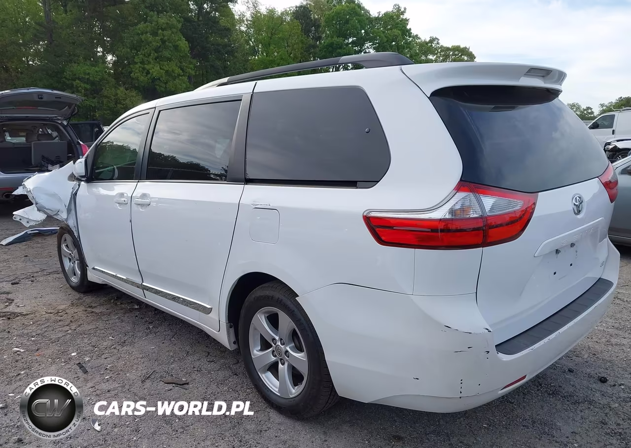 2015 Toyota Sienna Le 8 Passenger VIN:5TDKK3DC8FS588275 - 15