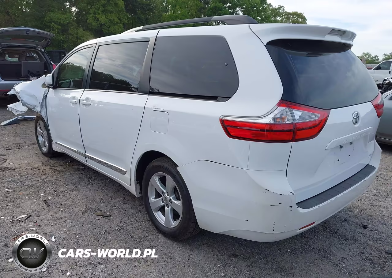 2015 Toyota Sienna Le 8 Passenger VIN:5TDKK3DC8FS588275 - 3