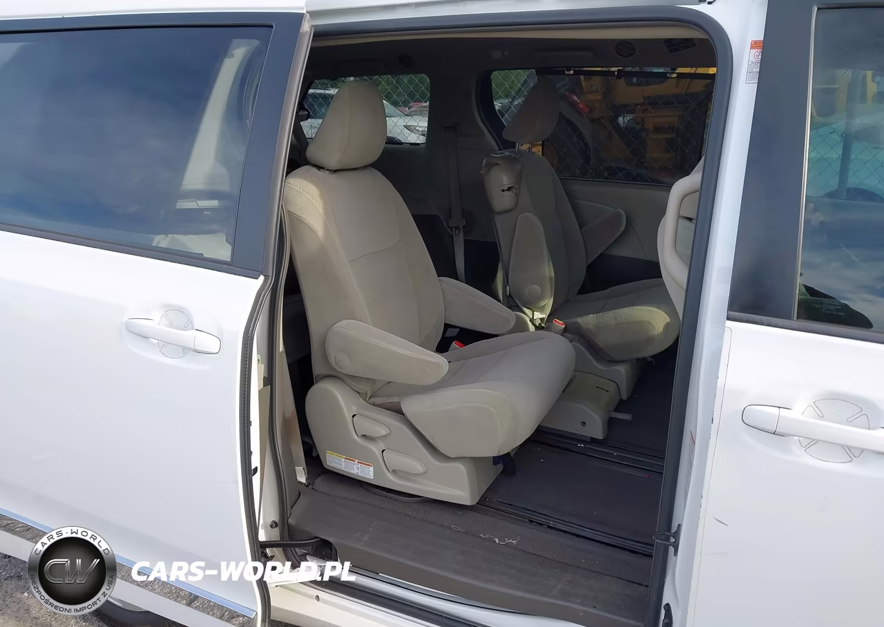 2015 Toyota Sienna Le 8 Passenger VIN:5TDKK3DC8FS588275 - 8