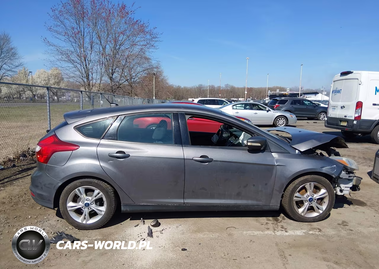 2014 Ford Focus Se VIN:1FADP3K26EL265238 - 13